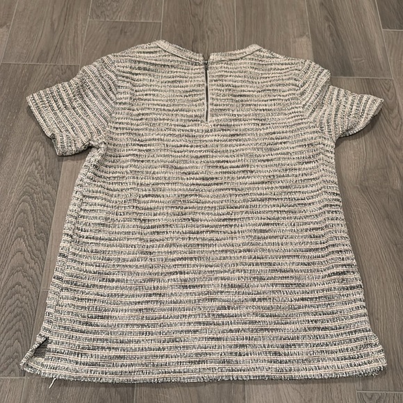 9-H15-Stcl Women’s Black, White, and Gold Short Sleeve Top Size M - Picture 2 of 4